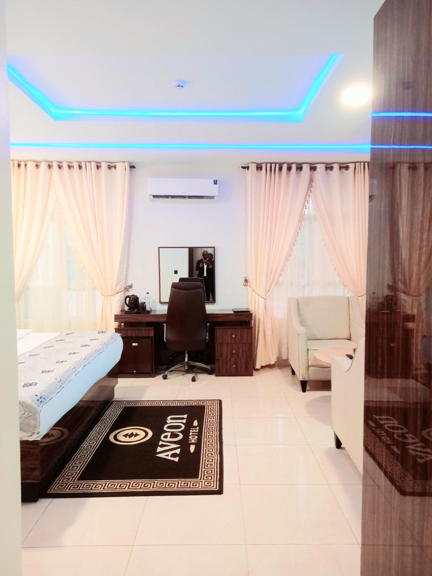 Aveon Hotel อาบูจา ภายนอก รูปภาพ