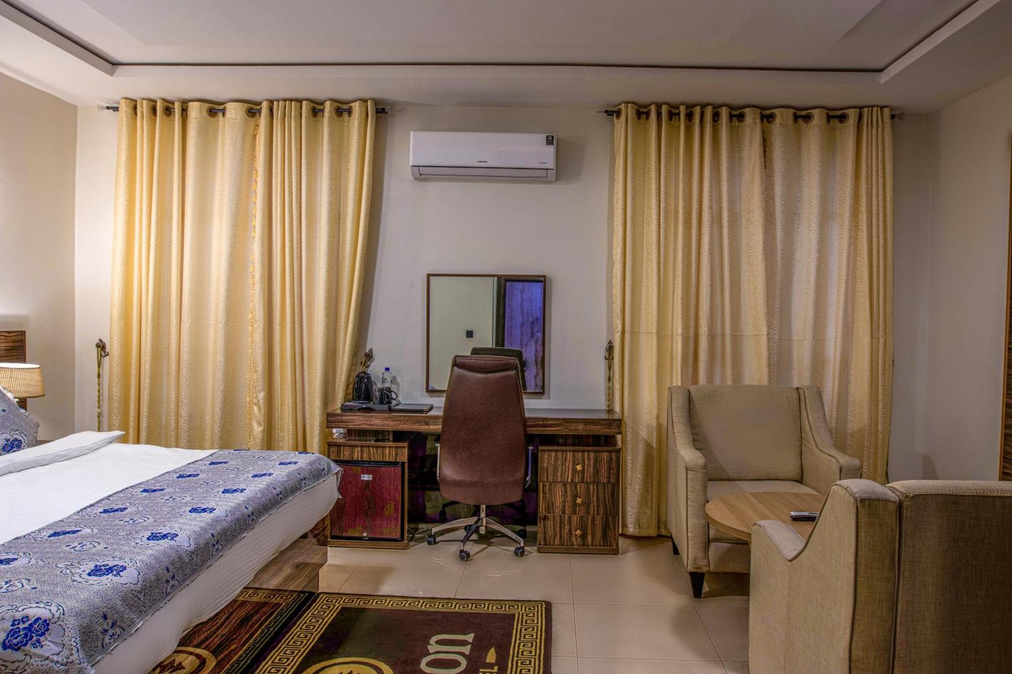 Aveon Hotel อาบูจา ภายนอก รูปภาพ